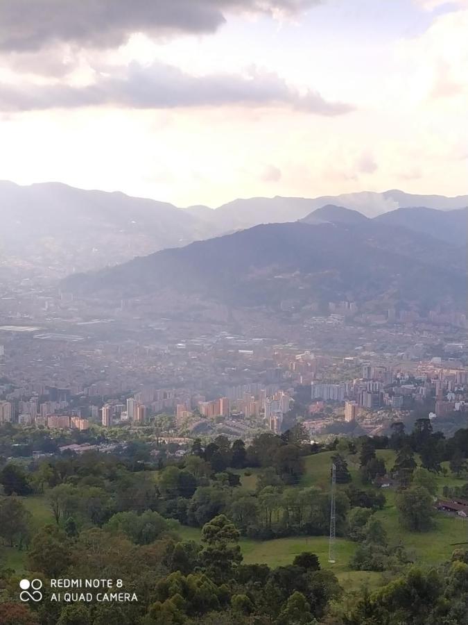 Pa Pasiar Hostal Medellín Eksteriør billede